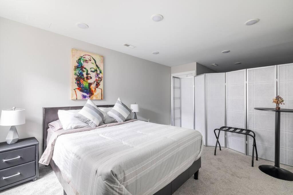 פיטסבורג 4 Bedroom 3 Bath Sleeps 10 Pet Friendly Private Backyard, 2 Car Garage, City Views, Close To All Stadiums And Casino מראה חיצוני תמונה