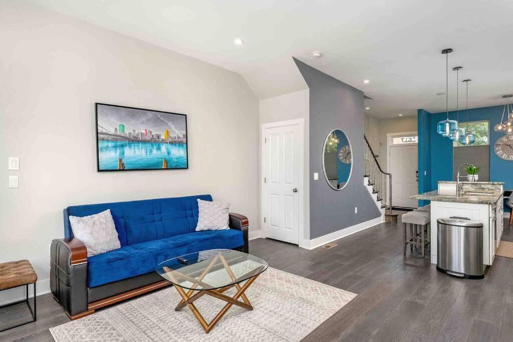 פיטסבורג 4 Bedroom 3 Bath Sleeps 10 Pet Friendly Private Backyard, 2 Car Garage, City Views, Close To All Stadiums And Casino מראה חיצוני תמונה